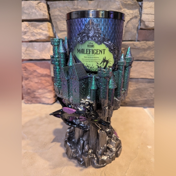 NIB Bath & Body Works Maleficent 3-wick Candle - Picture 6 of 6